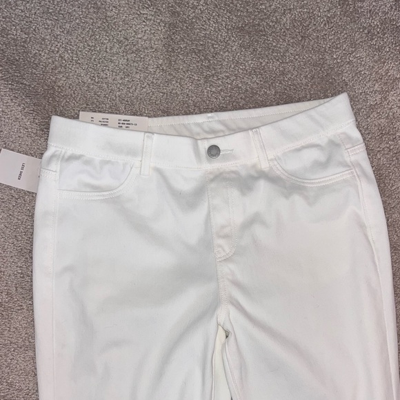 Jeans - Picture 2 of 5